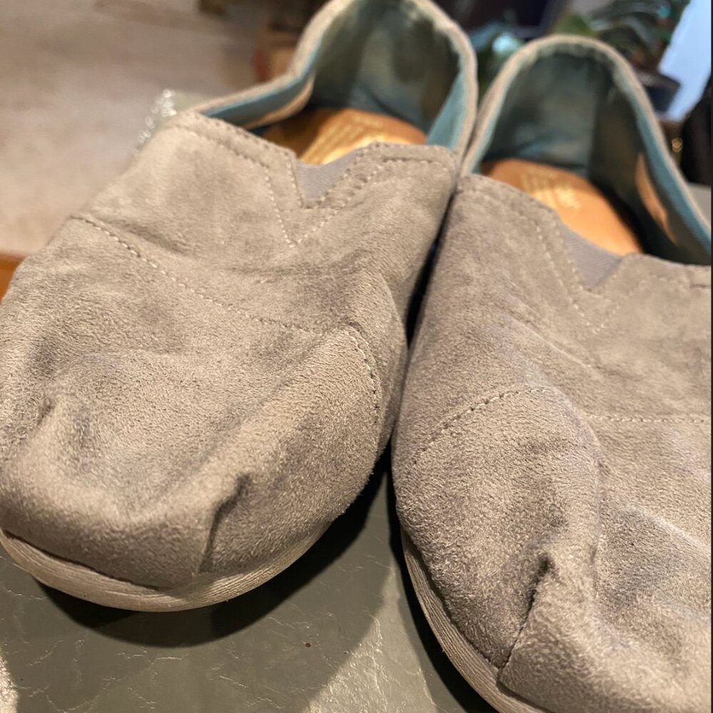 Gray suede Toms - Womens US size 9.5 - Picture 7 of 9
